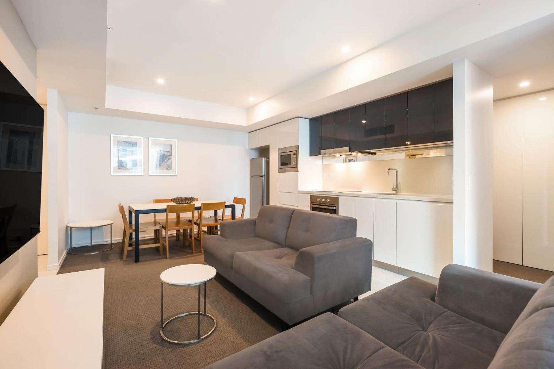 Number 1 H Residences - Wifi, Parking & More By Gold Coast Holidays Экстерьер фото