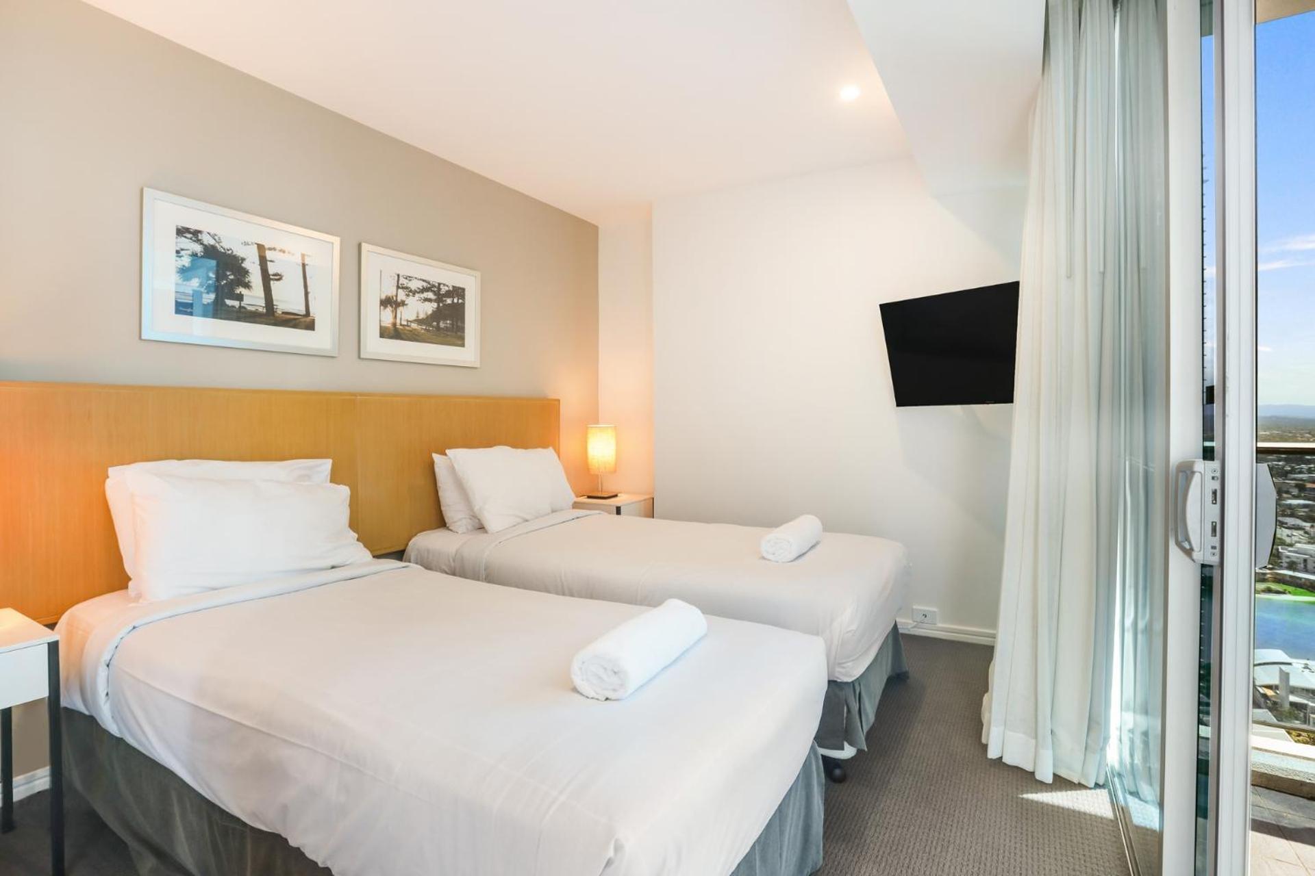 Number 1 H Residences - Wifi, Parking & More By Gold Coast Holidays Экстерьер фото