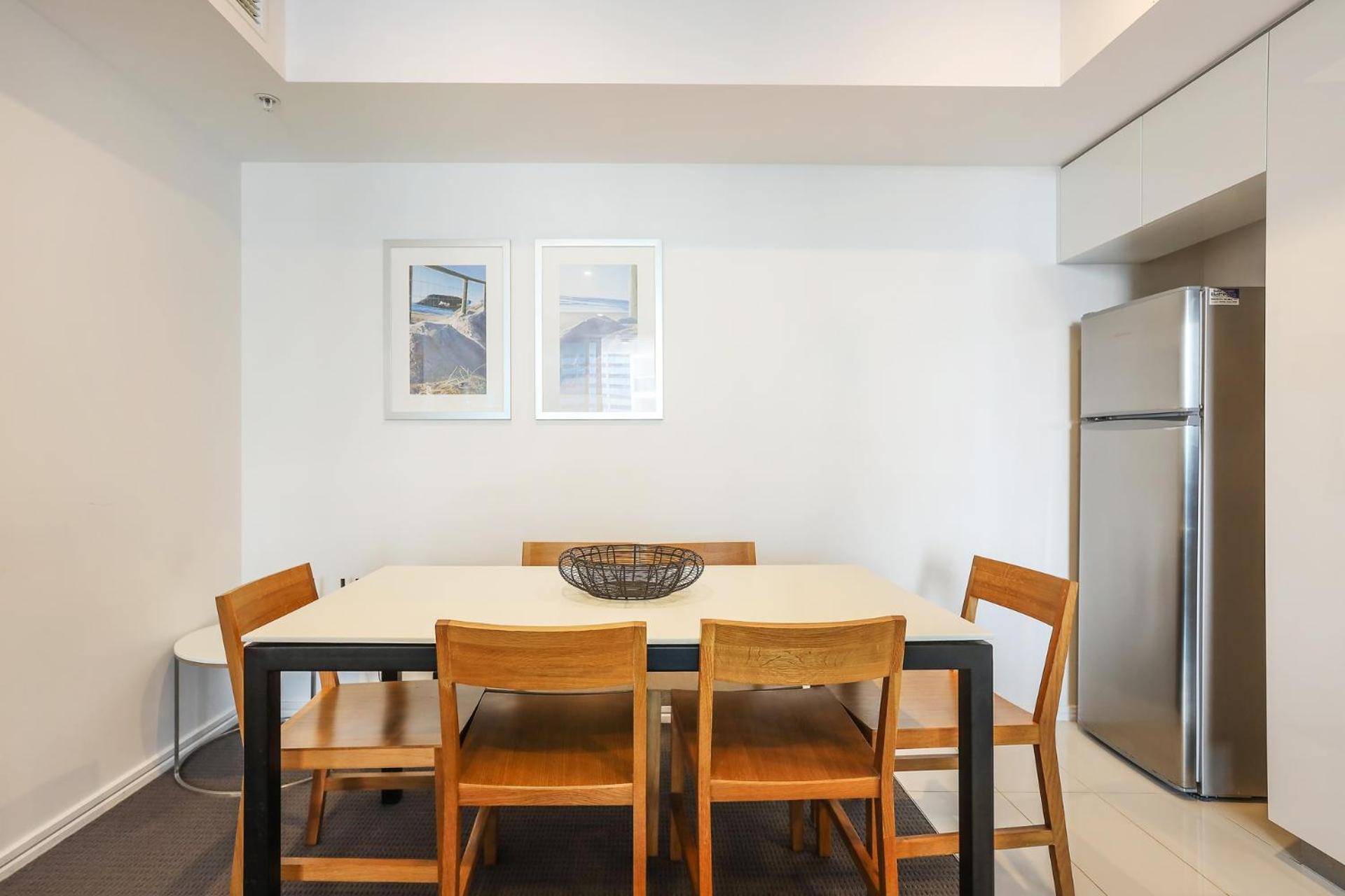 Number 1 H Residences - Wifi, Parking & More By Gold Coast Holidays Экстерьер фото