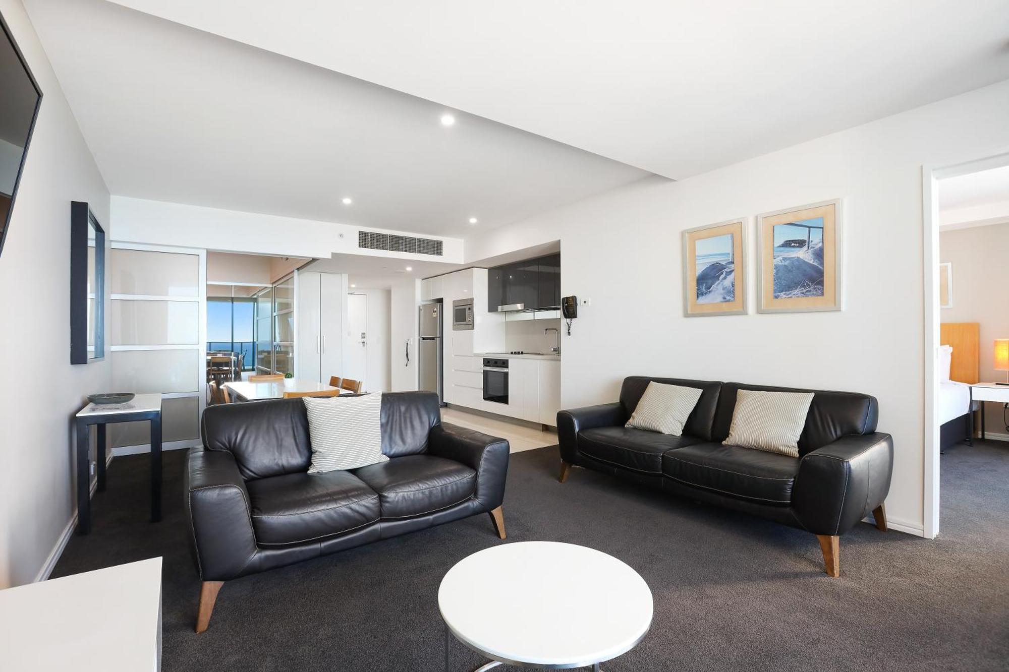 Number 1 H Residences - Wifi, Parking & More By Gold Coast Holidays Экстерьер фото