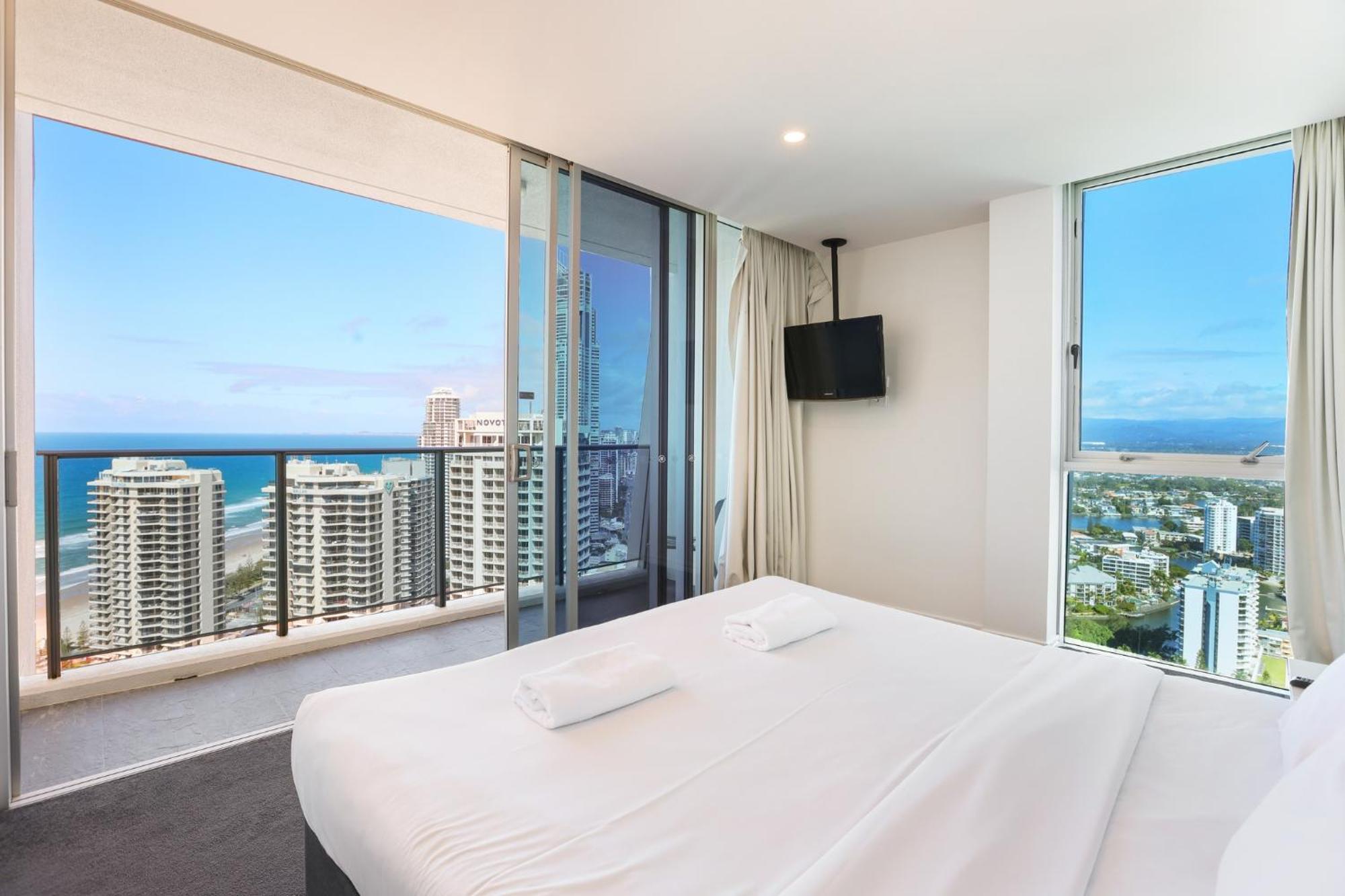 Number 1 H Residences - Wifi, Parking & More By Gold Coast Holidays Экстерьер фото
